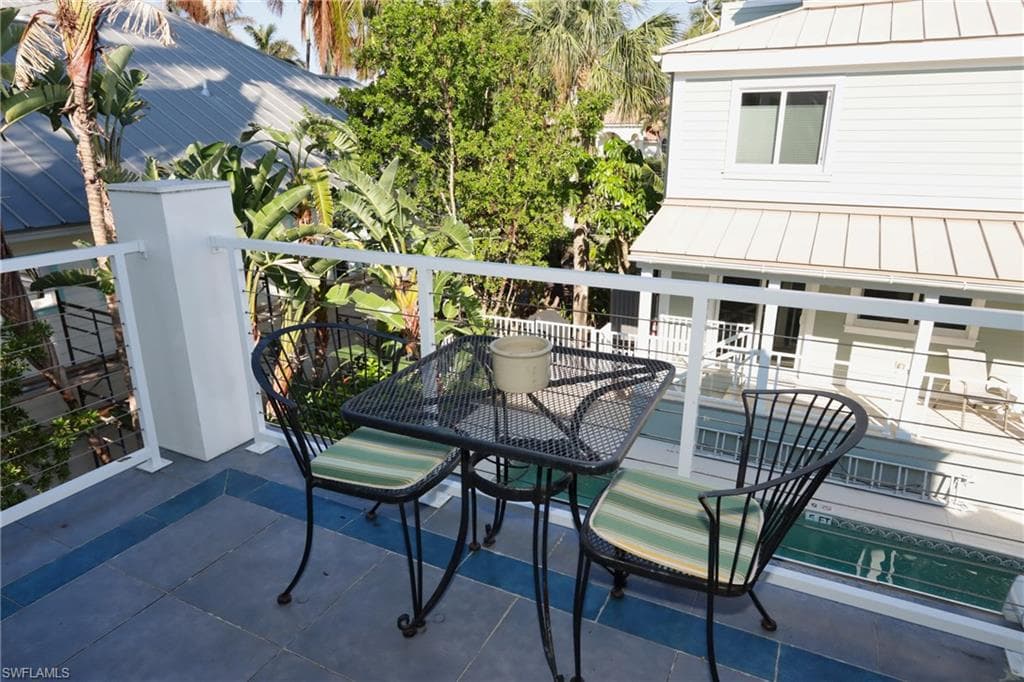 640 2nd ST S # 2, NAPLES FL 34102-12