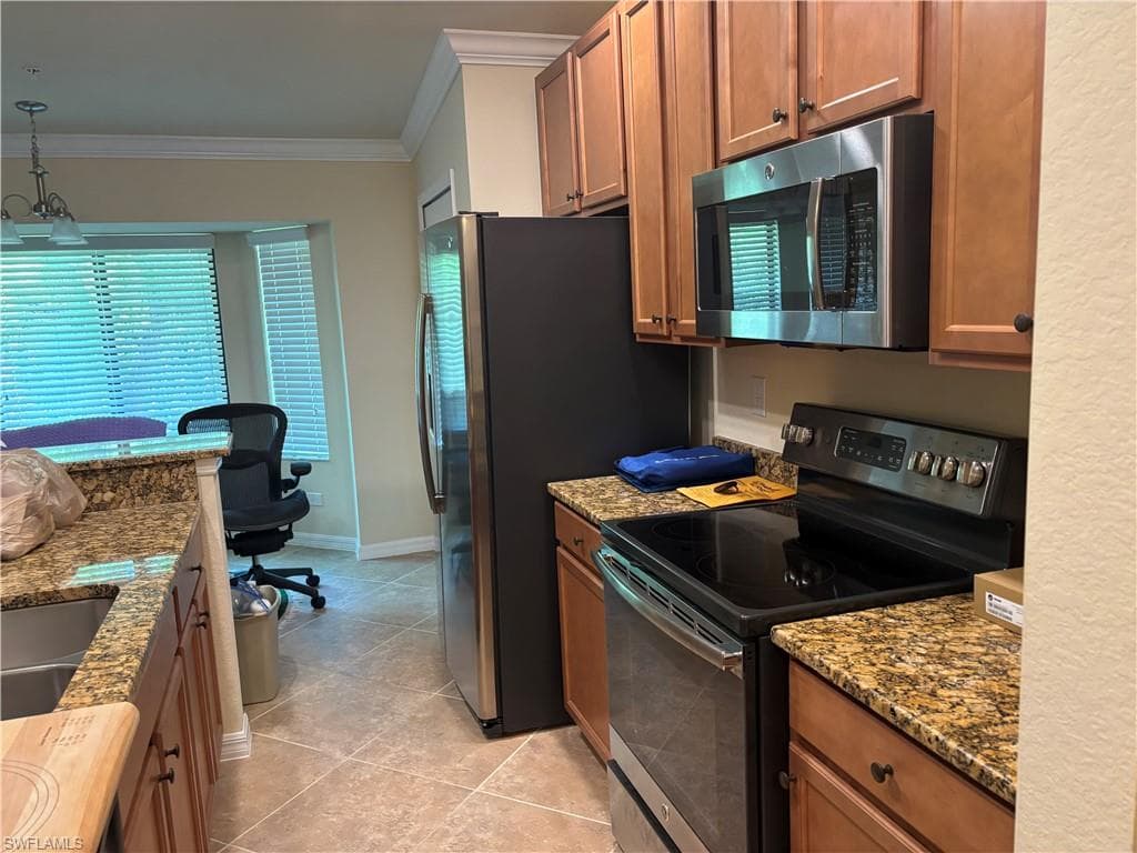 13761 Julias WAY # 323, FORT MYERS FL 33919-11