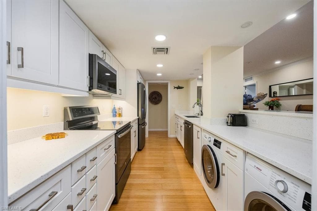 1900 Clifford ST # 301, FORT MYERS FL 33901-5