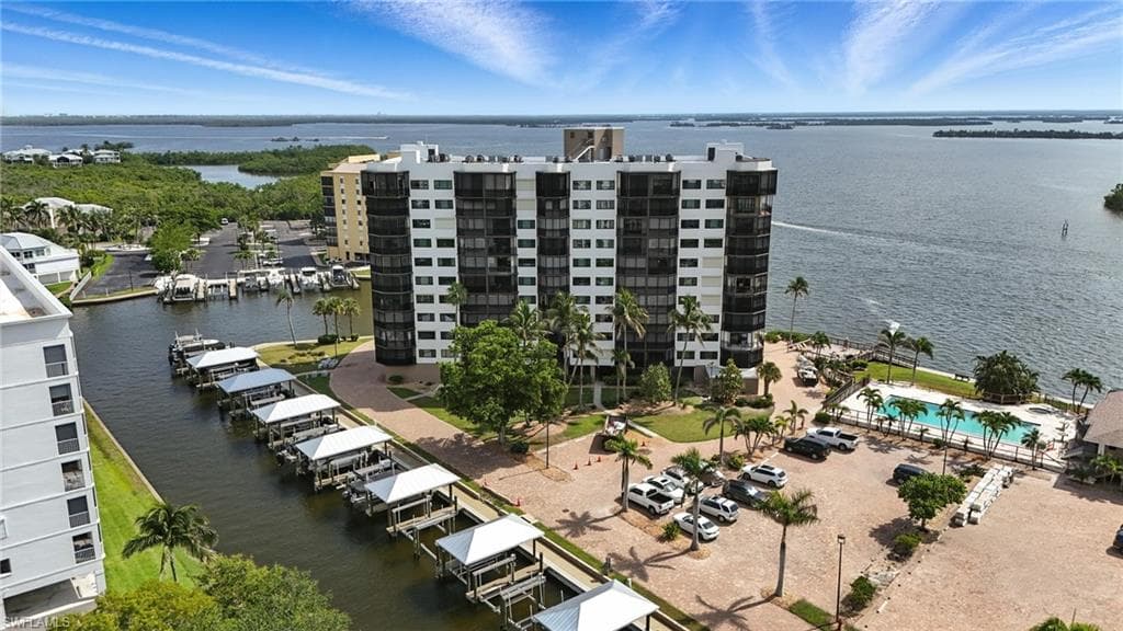 4265 Bay Beach LN # 226, FORT MYERS BEACH FL 33931-2