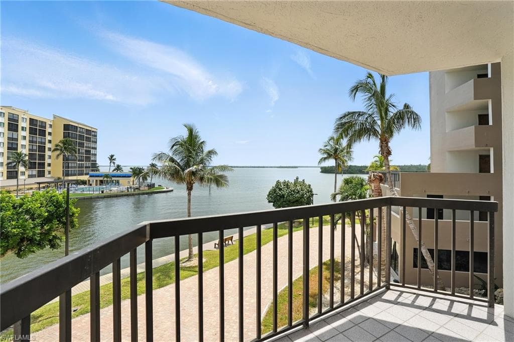 4265 Bay Beach LN # 226, FORT MYERS BEACH FL 33931-33