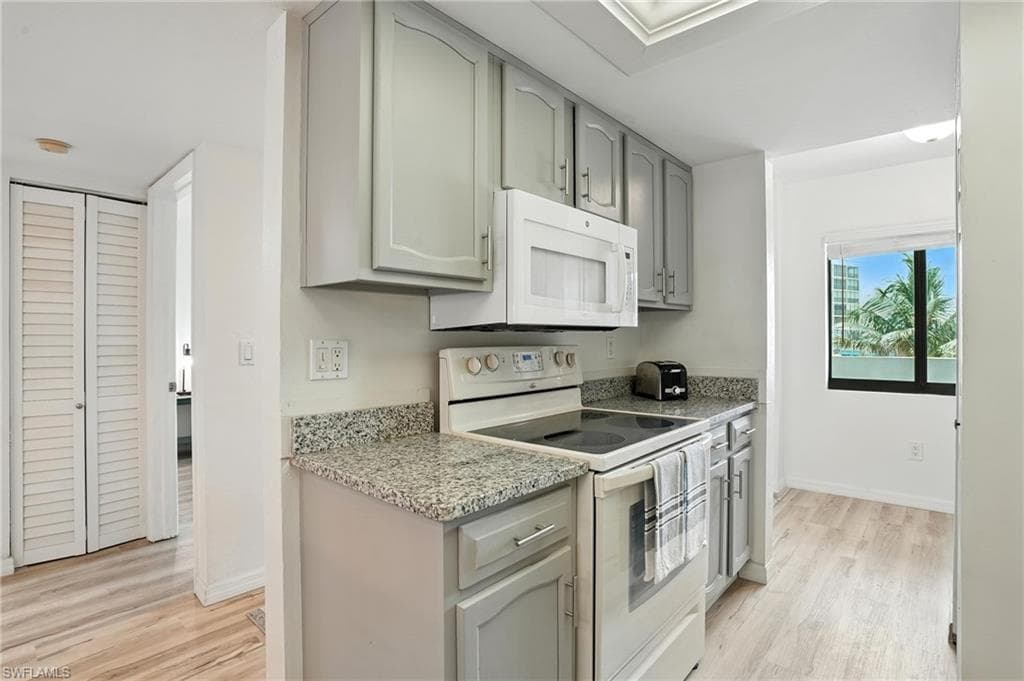 4265 Bay Beach LN # 226, FORT MYERS BEACH FL 33931-14