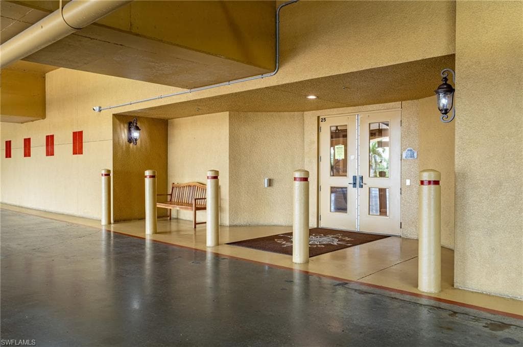 6081 Silver King BLVD # 701, CAPE CORAL FL 33914-39