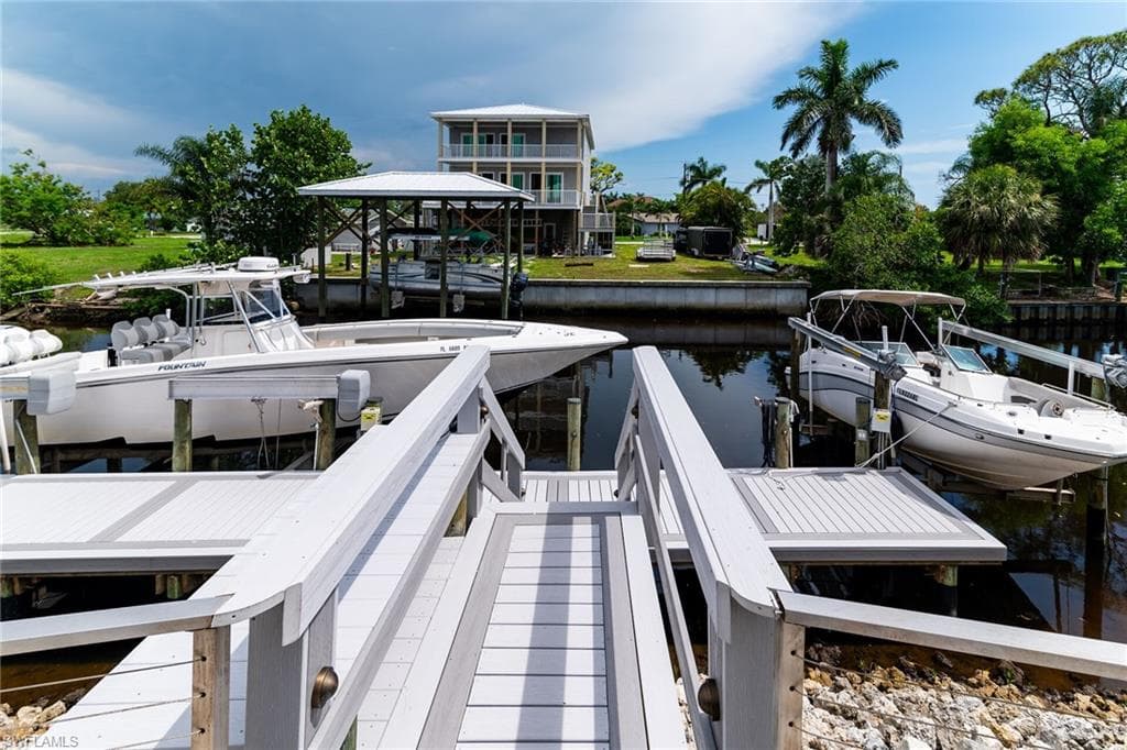 4975 Mederia LN, ESTERO FL 33928-22