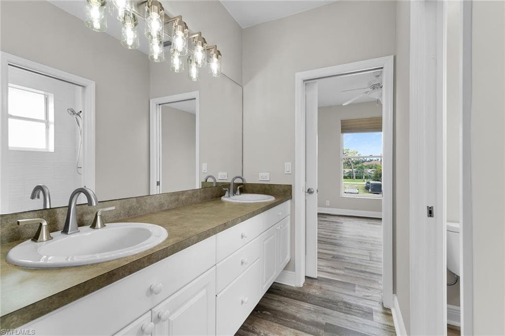 4975 Mederia LN, ESTERO FL 33928-12