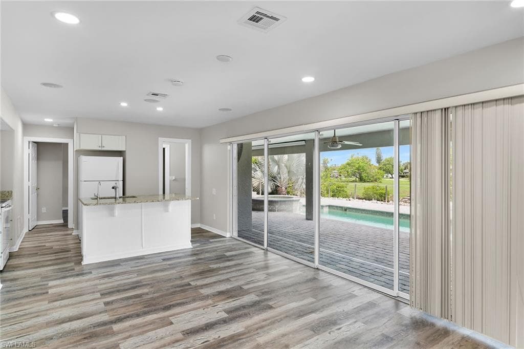 4975 Mederia LN, ESTERO FL 33928-33