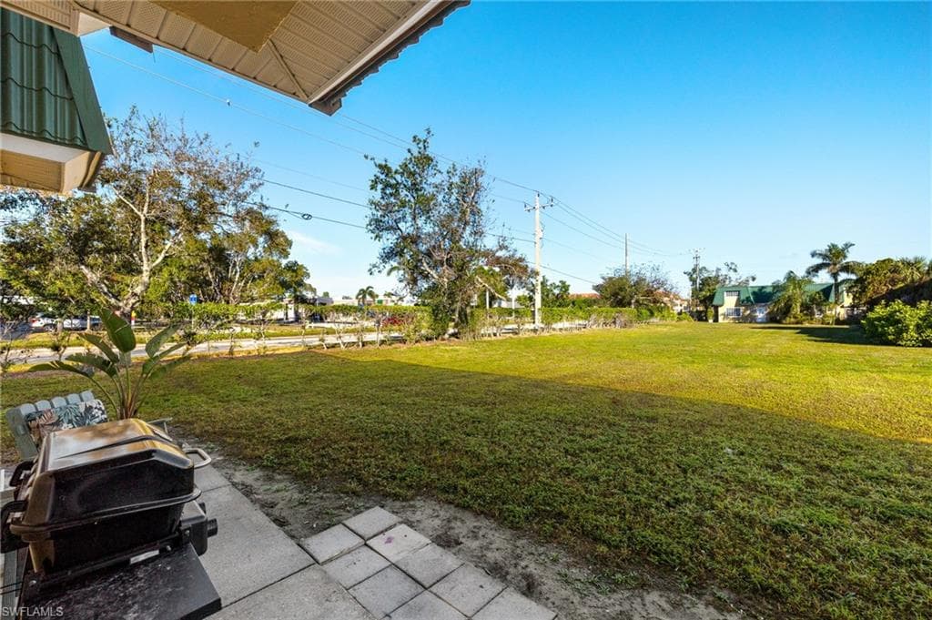 4815 Bluefish CT, FORT MYERS FL 33919-22
