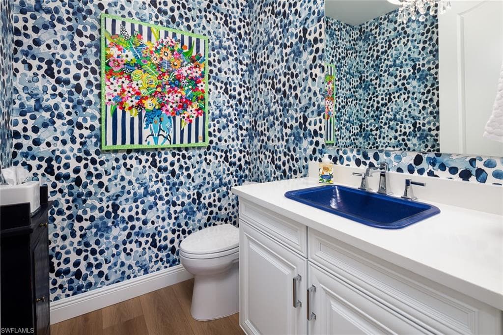 575 Avellino Isles CIR # 102, NAPLES FL 34119-8