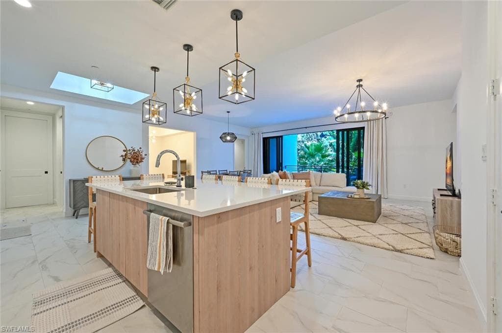 1115 Central AVE # 243, NAPLES FL 34102-8