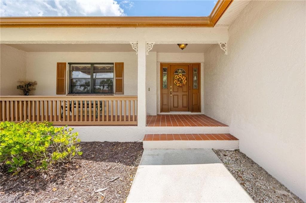 116 Sharwood DR, NAPLES FL 34110-8