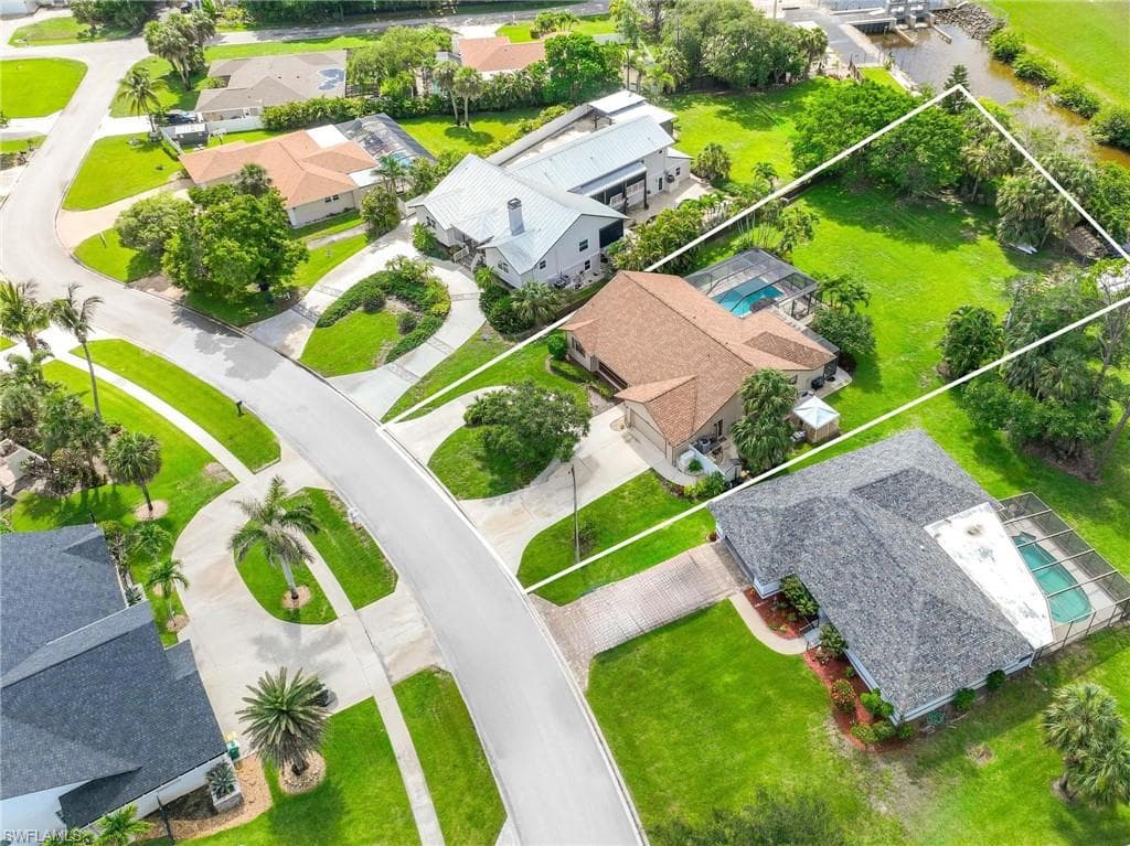 116 Sharwood DR, NAPLES FL 34110-43