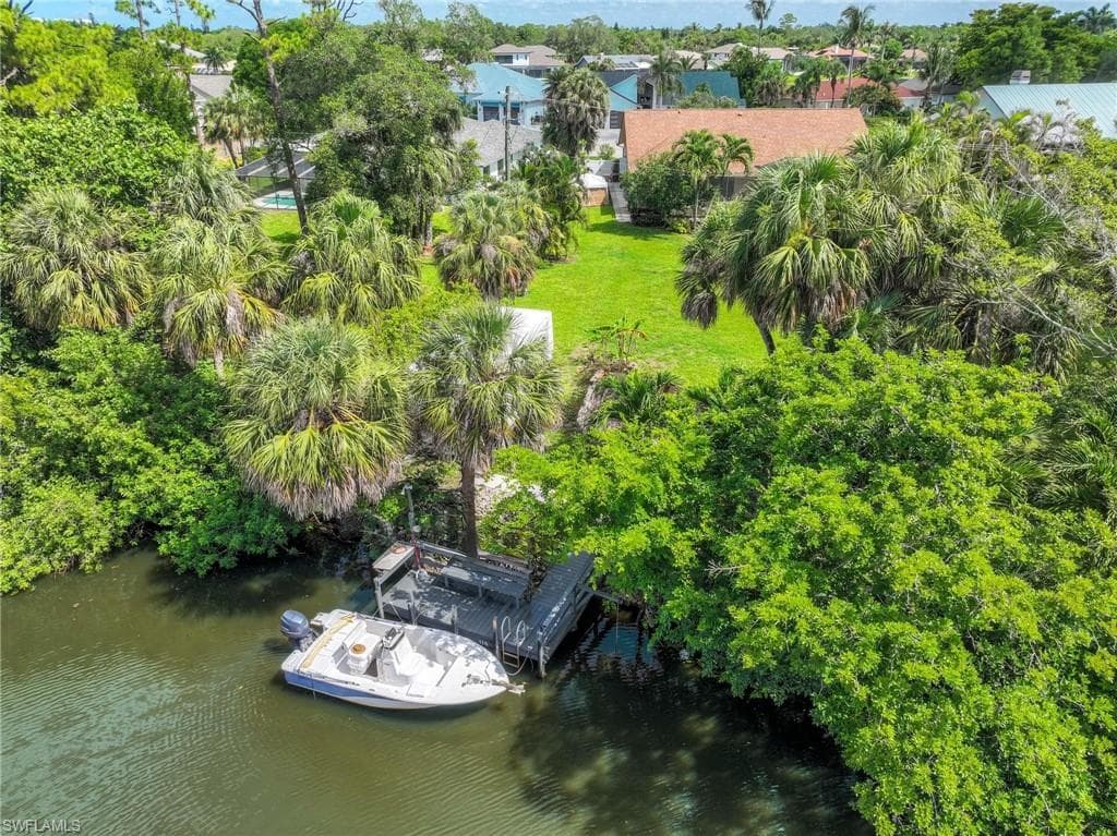 116 Sharwood DR, NAPLES FL 34110-3