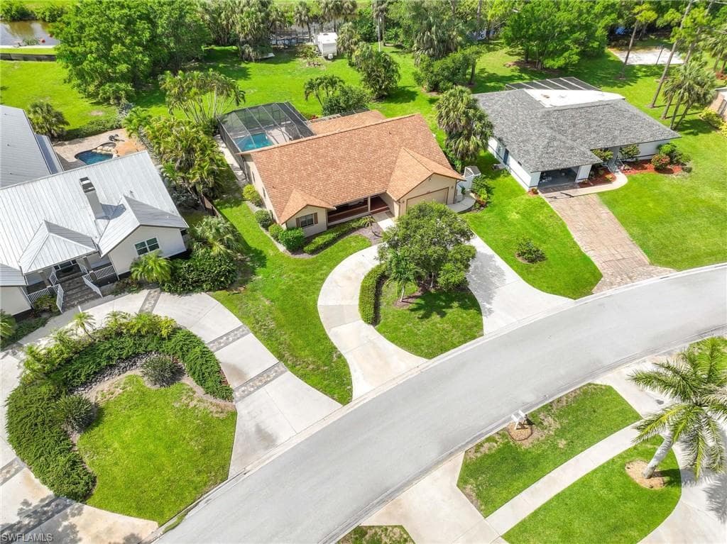 116 Sharwood DR, NAPLES FL 34110-7