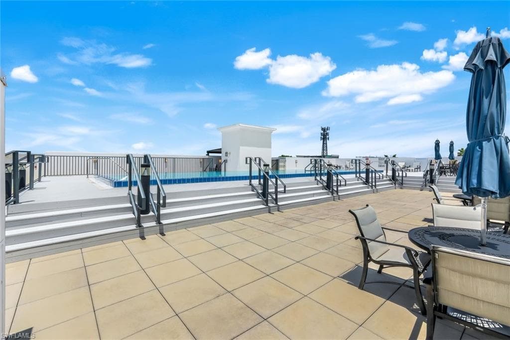 875 6th AVE S # 303, NAPLES FL 34102-32