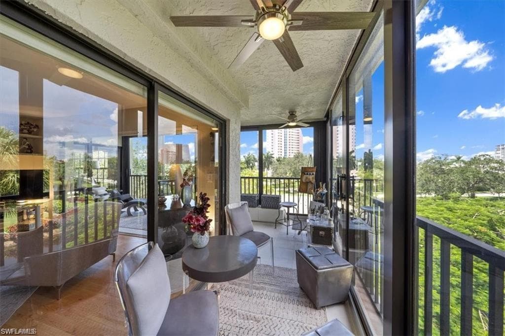 6080 Pelican Bay BLVD # 401, NAPLES FL 34108-3