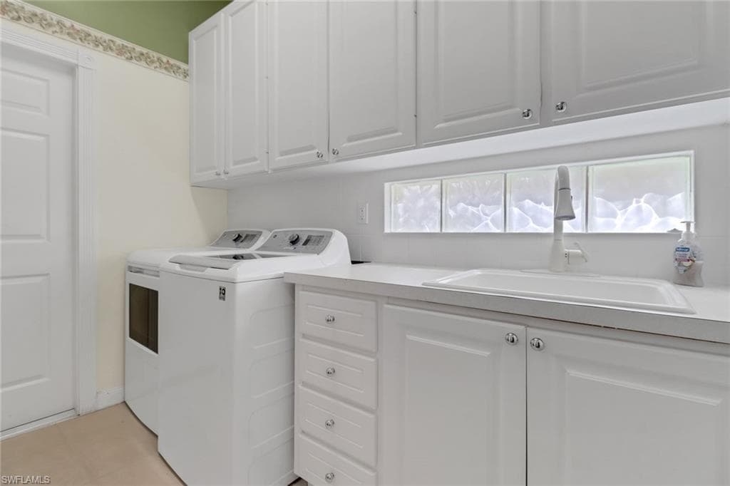 14875 Donatello CT, BONITA SPRINGS FL 34135-24