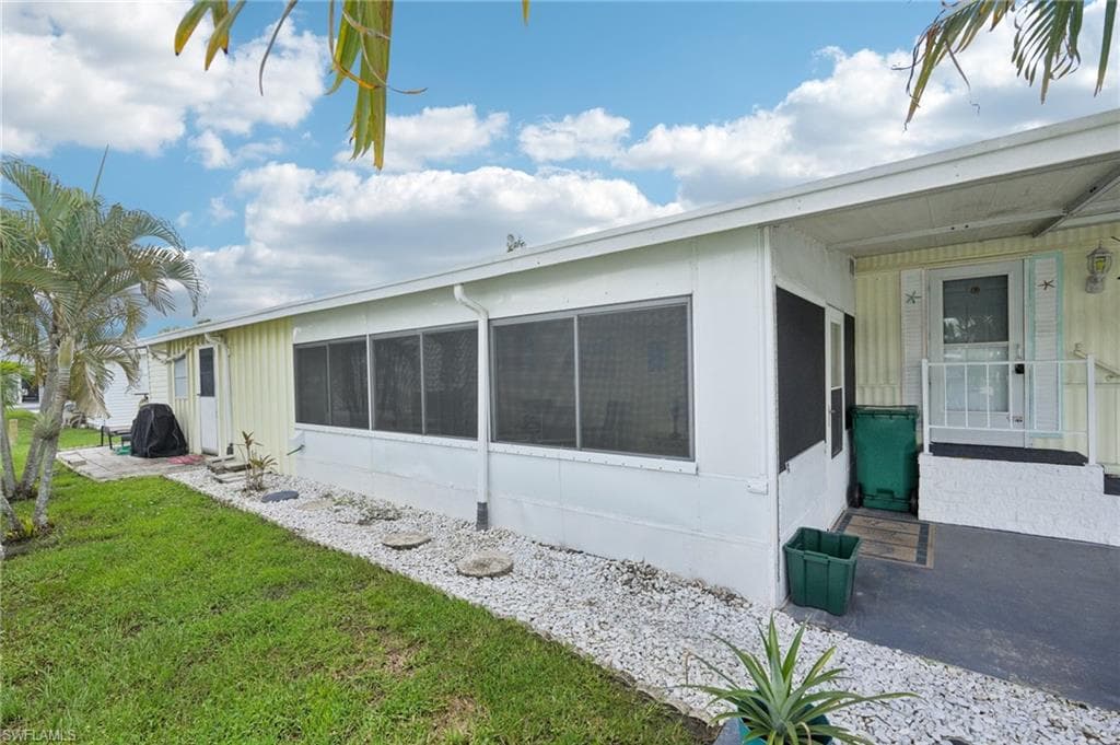 104 Willow LN # 30, NAPLES FL 34114-5