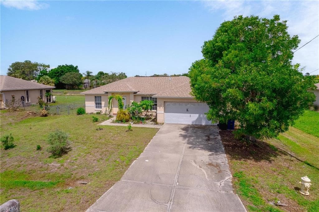 718 Fargo DR, FORT MYERS FL 33913-2