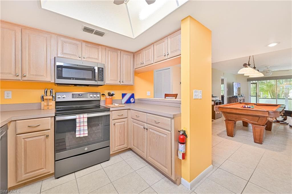 4217 SE 19th AVE # 110, CAPE CORAL FL 33904-16