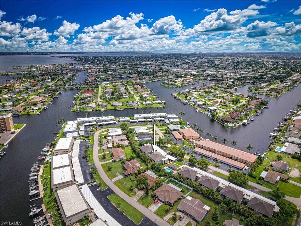 4217 SE 19th AVE # 110, CAPE CORAL FL 33904-4