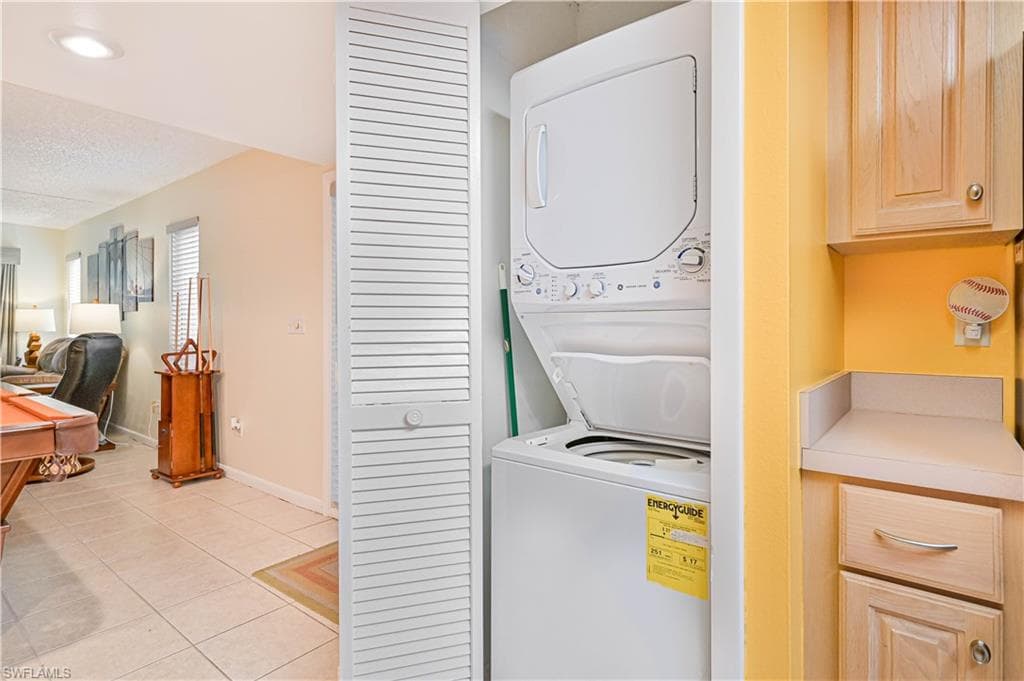 4217 SE 19th AVE # 110, CAPE CORAL FL 33904-17