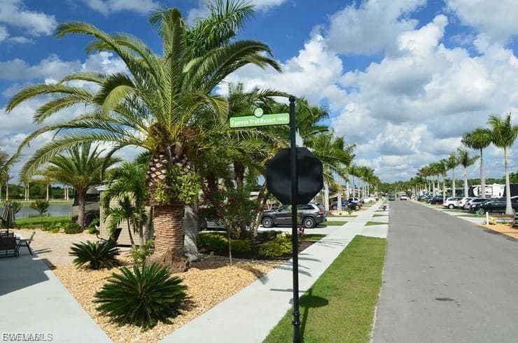 5490 Cypress Trail Resort CIR, FORT MYERS FL 33905-19