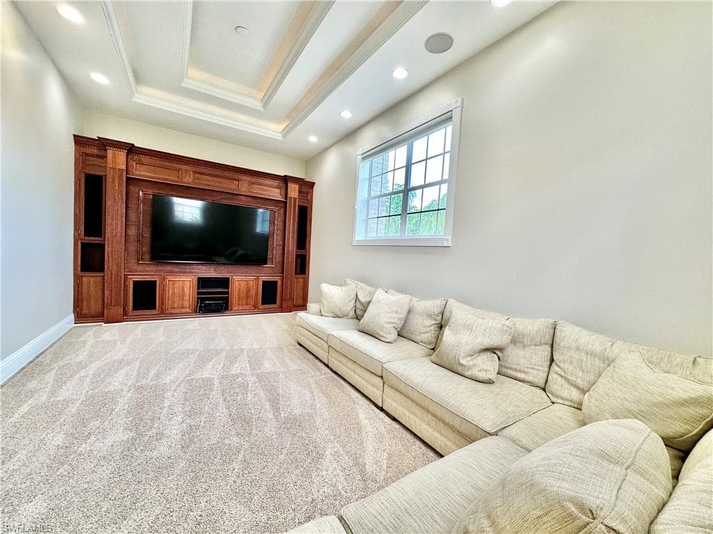 2855 Coach House WAY, NAPLES FL 34105-12