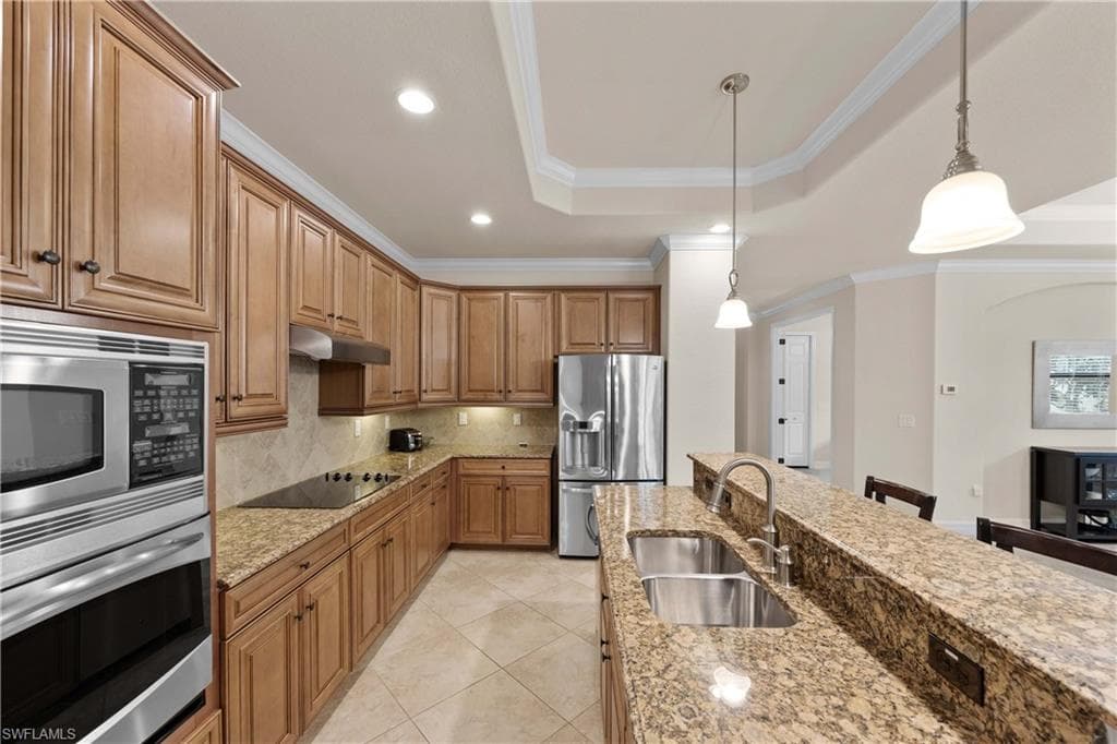 9254 Veneto PL, NAPLES FL 34113-6