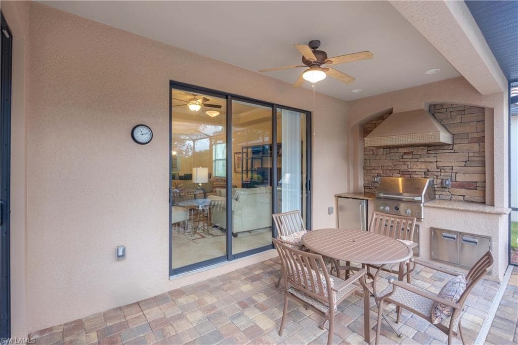 9254 Veneto PL, NAPLES FL 34113-20