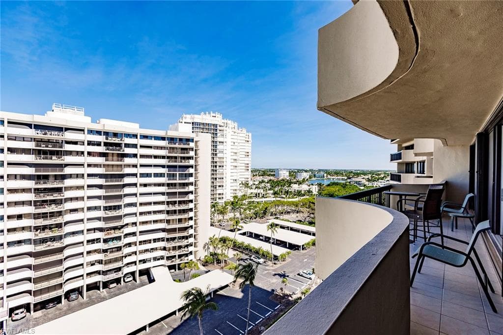 4001 Gulf Shore BLVD N # 1104, NAPLES FL 34103-33