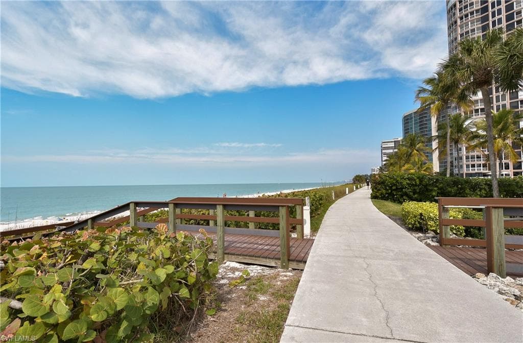 4001 Gulf Shore BLVD N # 1104, NAPLES FL 34103-37