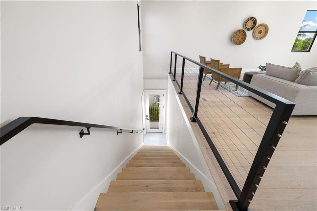 2721 Van Buren AVE, NAPLES FL 34112-22