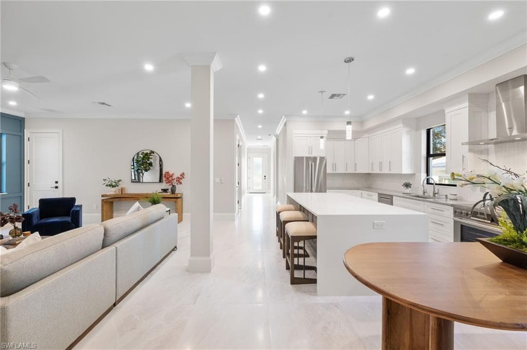 2721 Van Buren AVE, NAPLES FL 34112-6