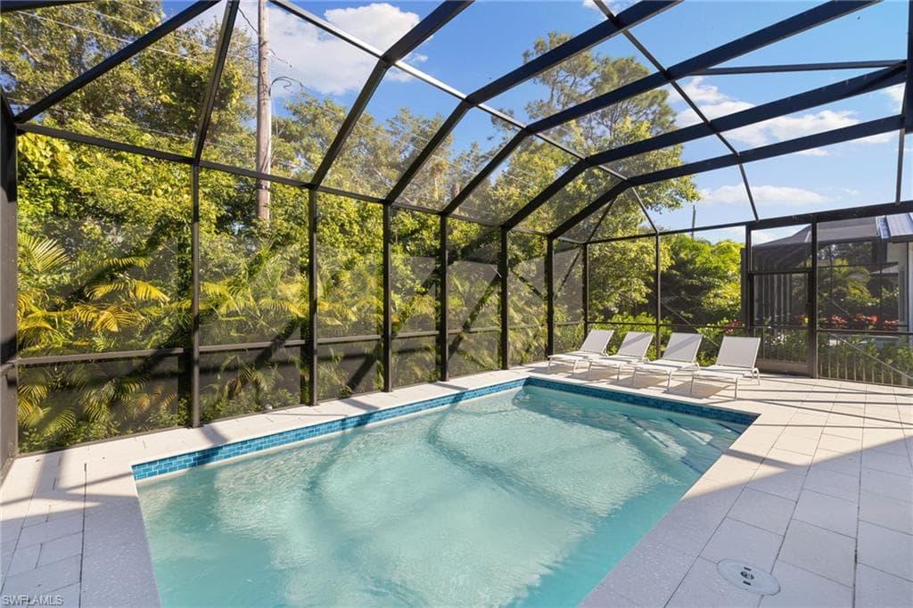 2721 Van Buren AVE, NAPLES FL 34112-39