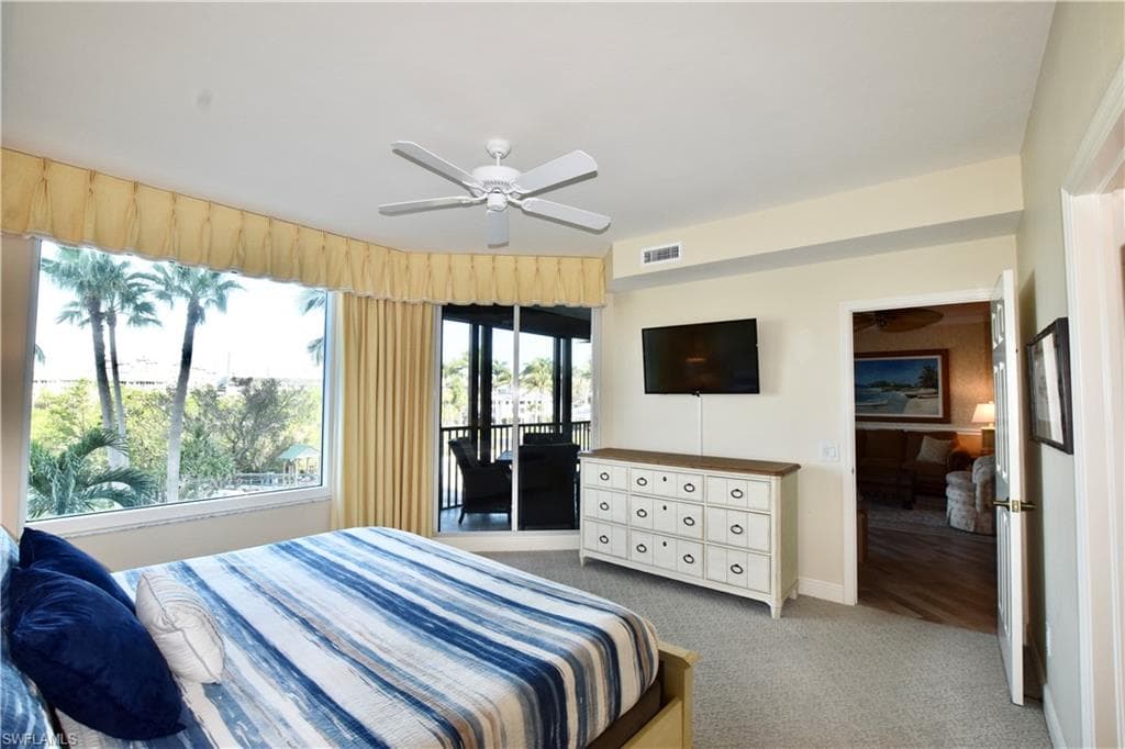 430 Cove Tower DR # 302, NAPLES FL 34110-8