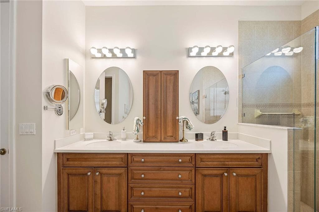 3820 Ruby WAY, NAPLES FL 34114-20