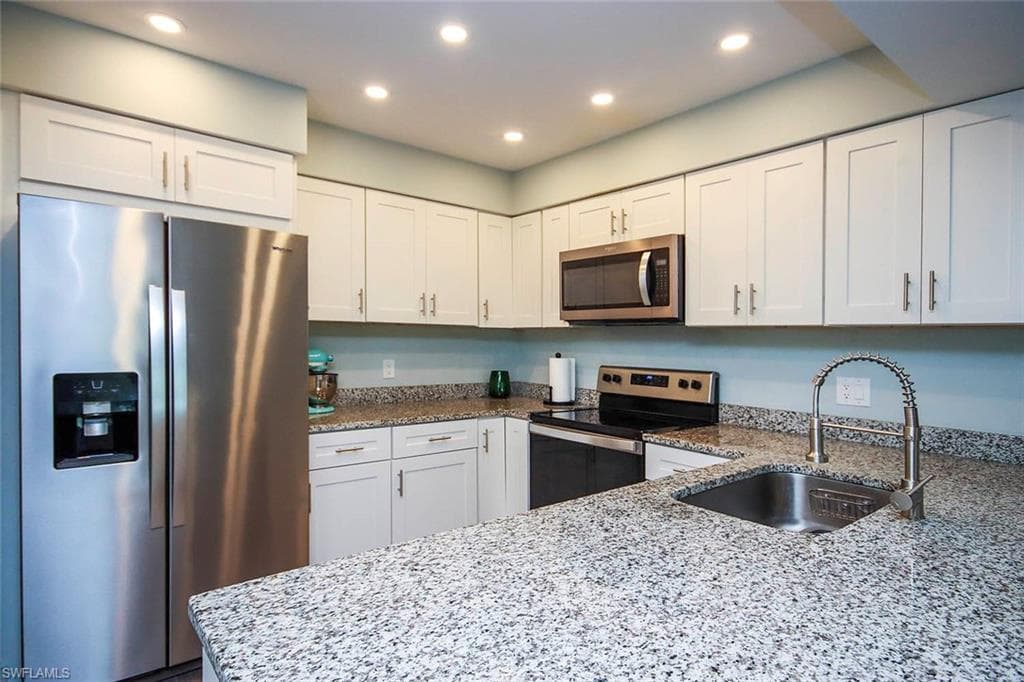 8849 Somerset BLVD, FORT MYERS FL 33919-9