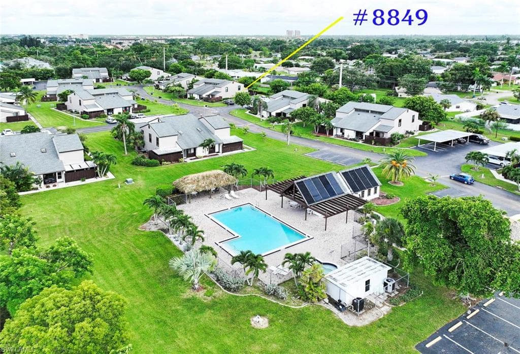 8849 Somerset BLVD, FORT MYERS FL 33919-32