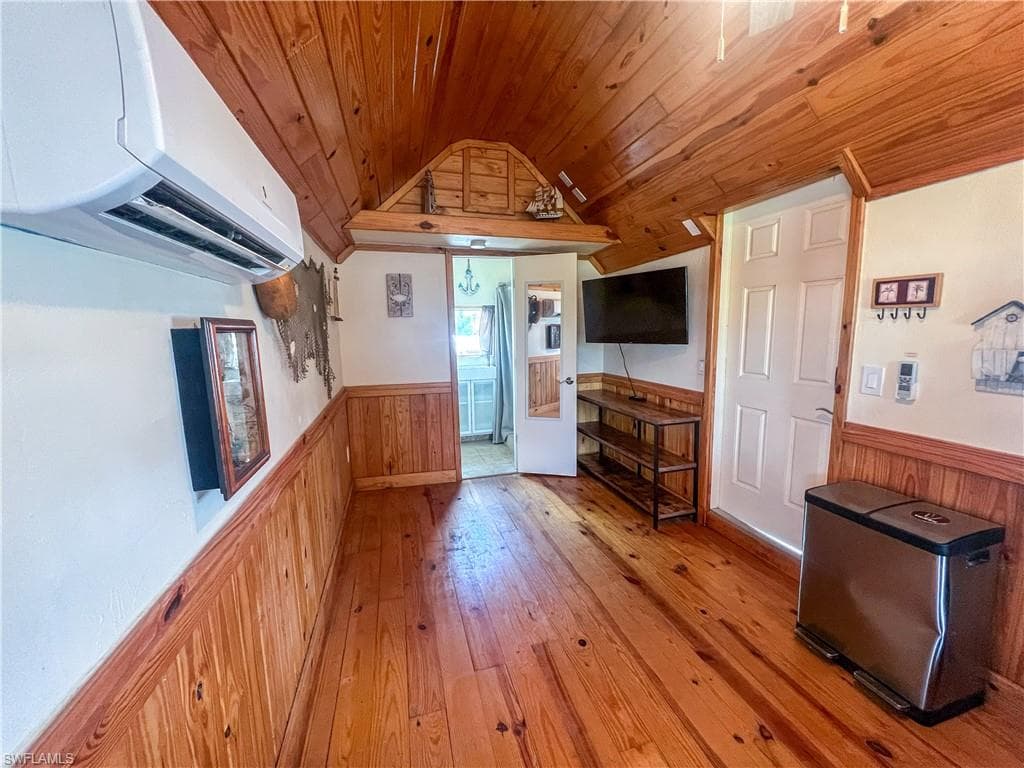 2595 Pine ST, MATLACHA FL 33993-16