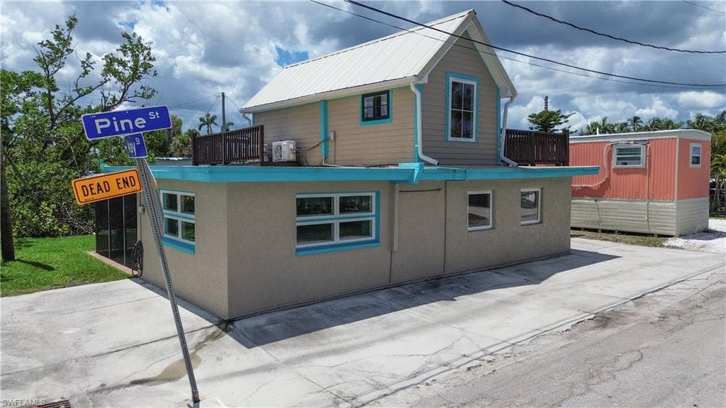 2595 Pine ST, MATLACHA FL 33993-23