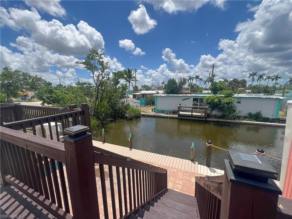 2595 Pine ST, MATLACHA FL 33993-18