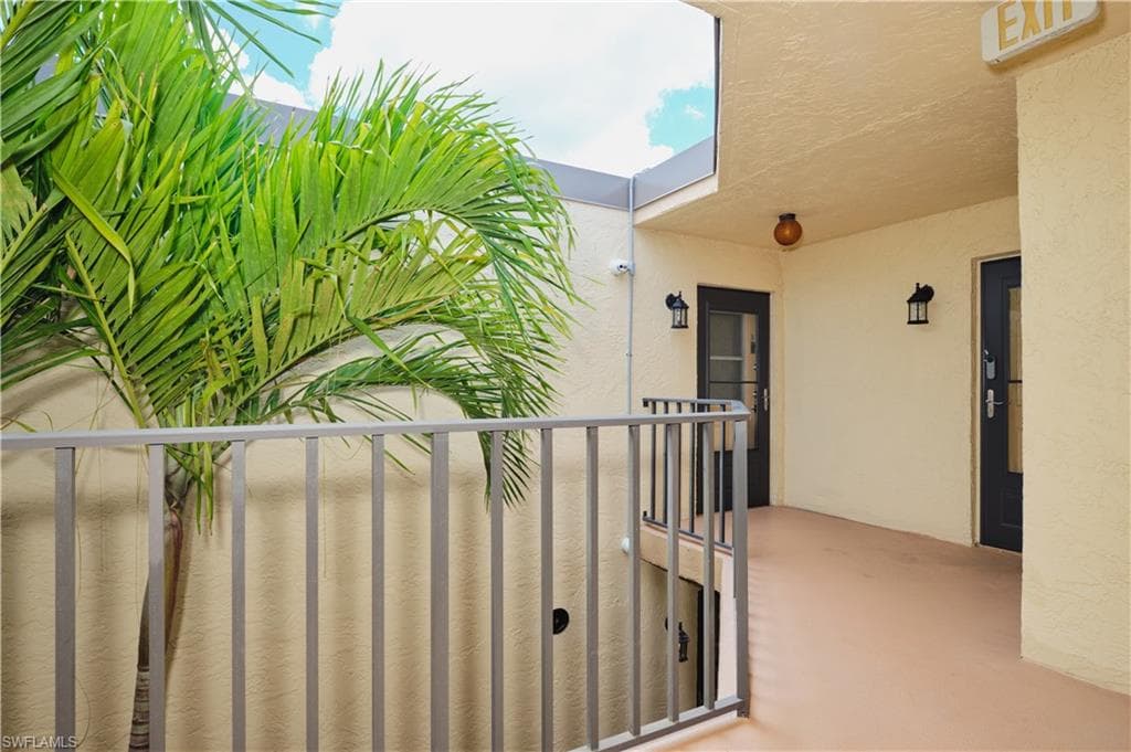 12481 McGregor BLVD # 17, FORT MYERS FL 33919-4