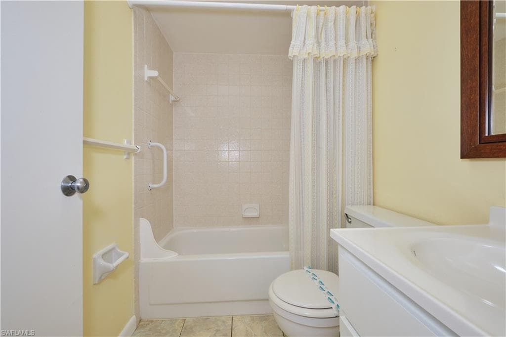 12481 McGregor BLVD # 17, FORT MYERS FL 33919-19