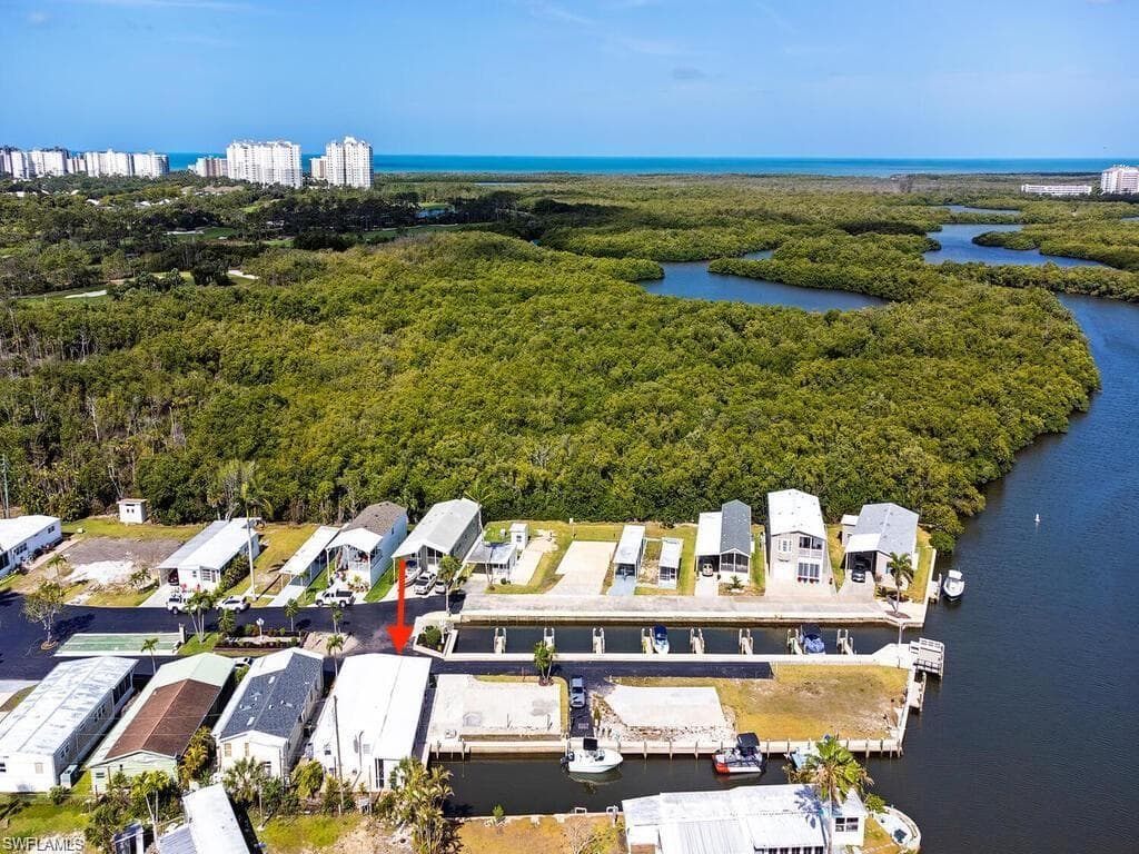 777 Walkerbilt RD, NAPLES FL 34110-3