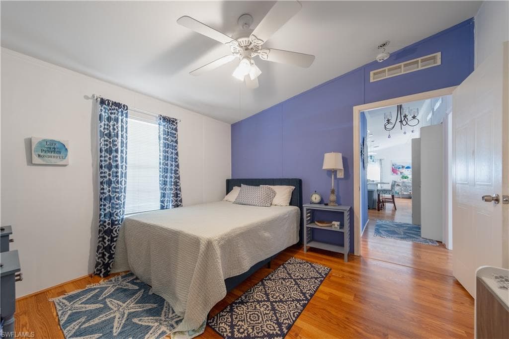 433 Riviera BLVD W, NAPLES FL 34112-16