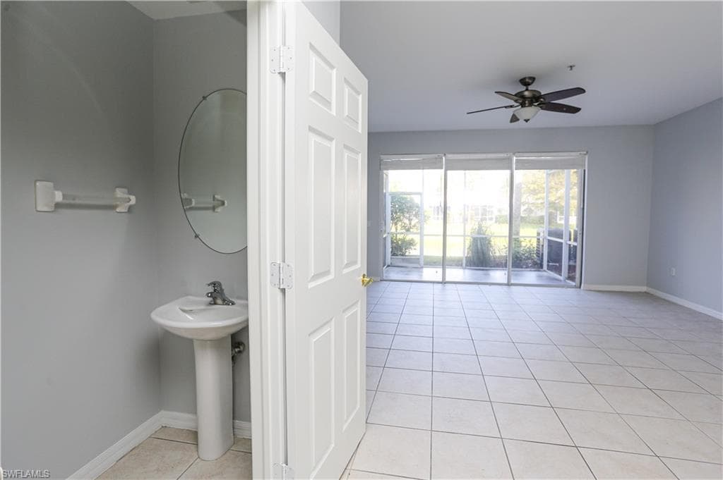 937 Hampton CIR, NAPLES FL 34105-19