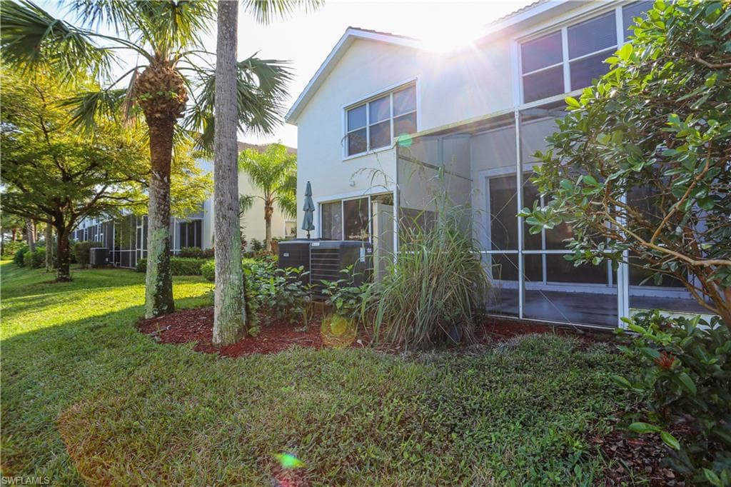 937 Hampton CIR, NAPLES FL 34105-36