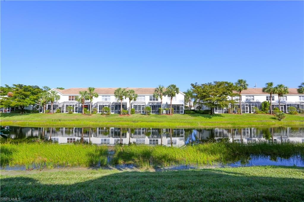 937 Hampton CIR, NAPLES FL 34105-38