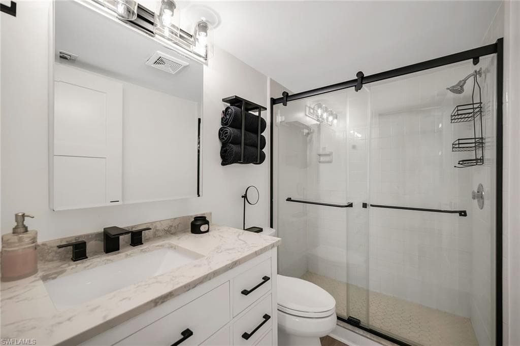 290 Banyan BLVD # 290, NAPLES FL 34102-18