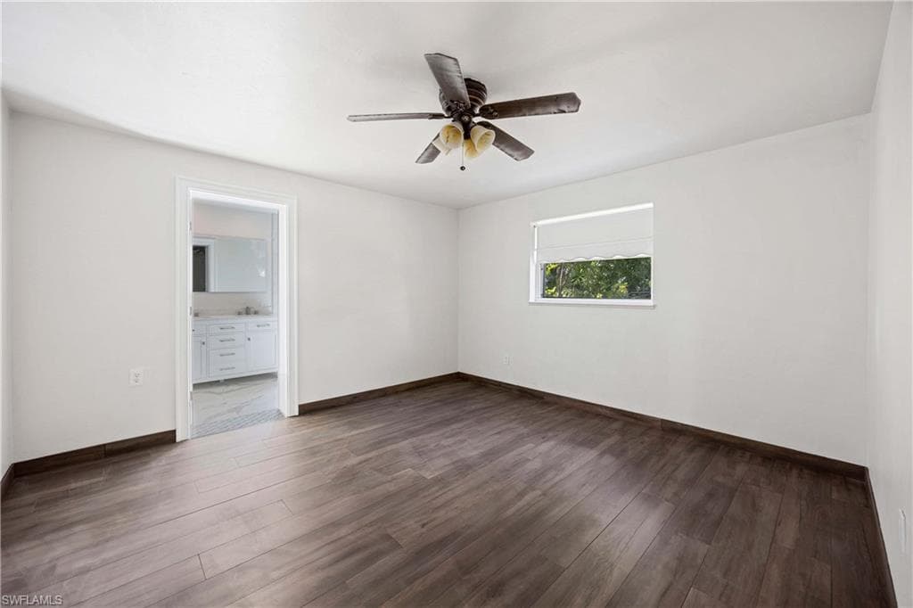 4656 Capri DR, NAPLES FL 34103-10